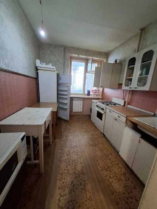 Продажа 1-к квартиры Строителей Янгеля Титова.