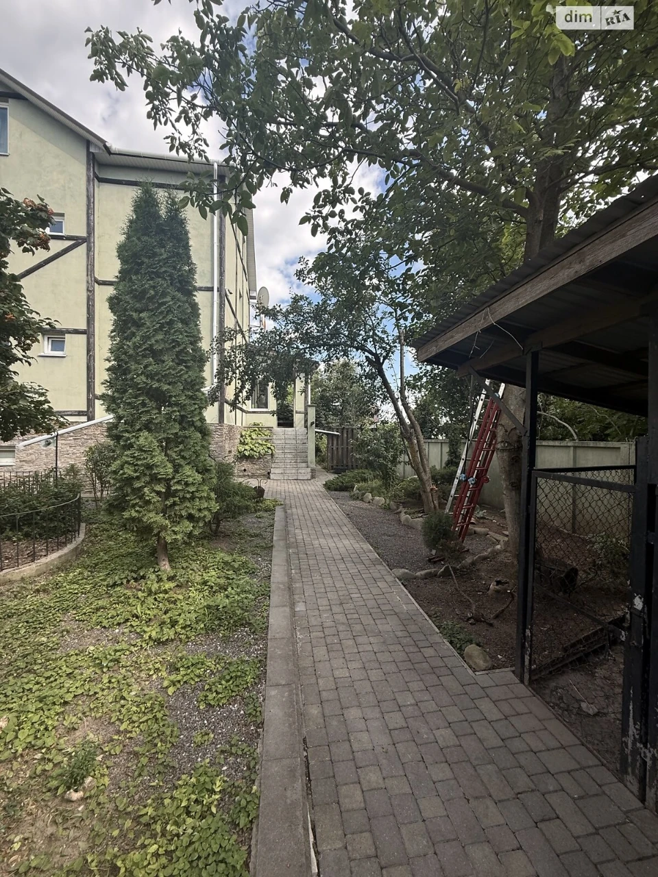Продаж Дім Лезневе