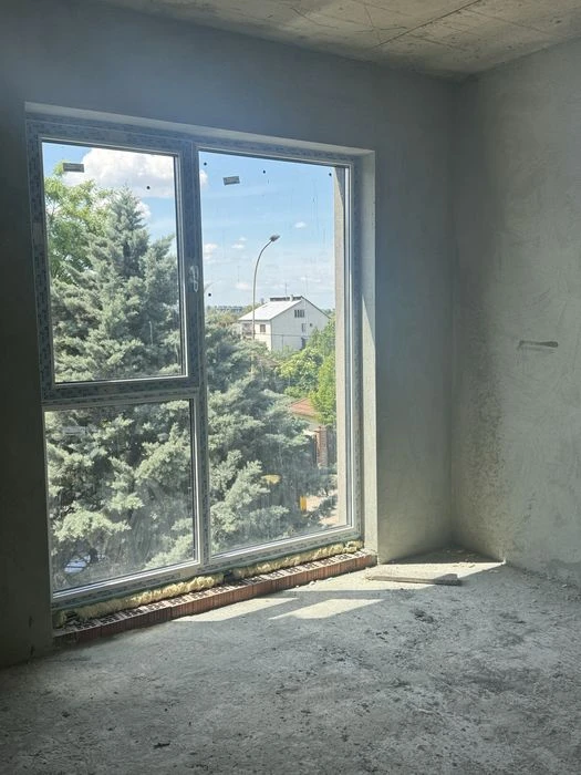 Новобудова Собранецька. 2,5 кімнати. Р-н Дастор. Будинок клу