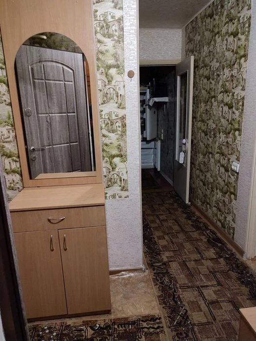 Срочно продам 1ком квартиру на Песках ул. Автозаводская