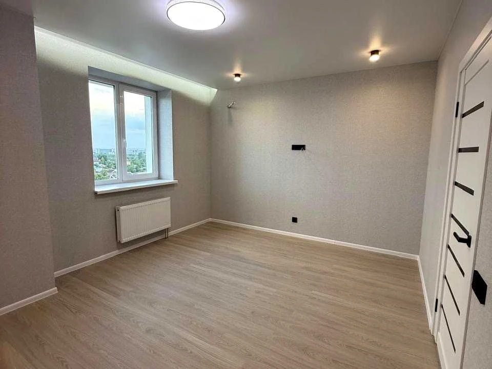 Apartment. Kharkiv, Heroiv Kharkova Ave. (Moskovskiy)
