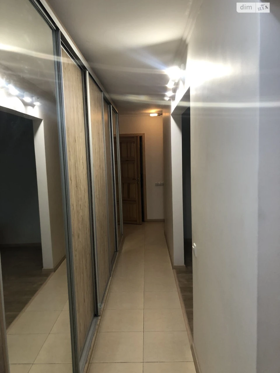 For sale Apartment Lukyanivka