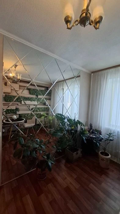 Продается 4х к. двухуровневая квартира на жм Победа - 4 пр.