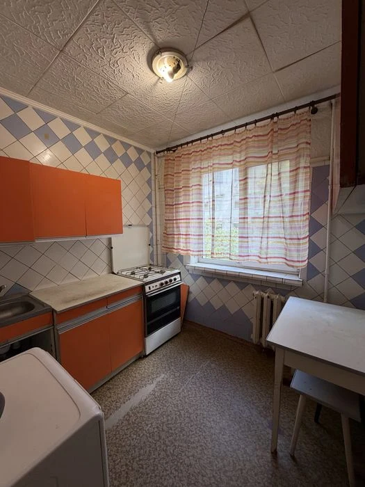 Продам 2к квартиру Новые Дома, Каденюка 21