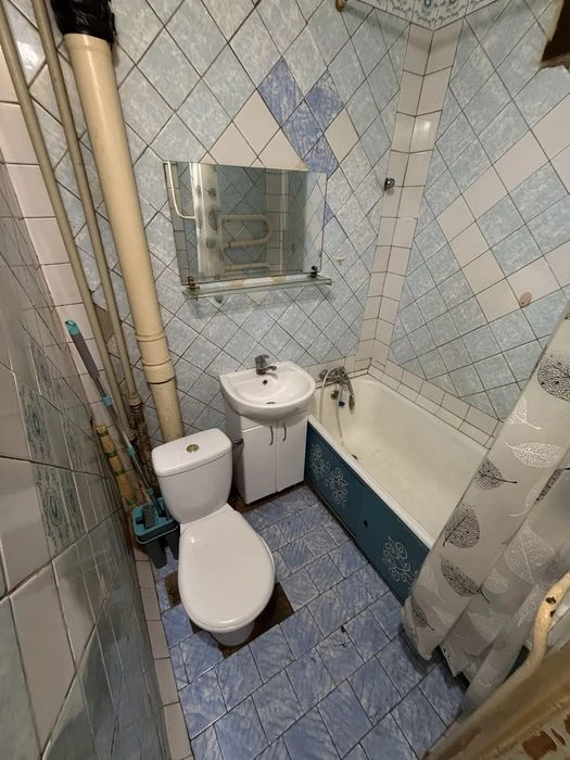 Продам 2к квартиру Новые Дома, Каденюка 21