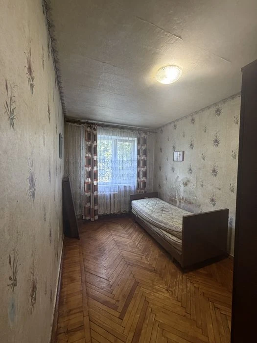 Продам 2к квартиру Новые Дома, Каденюка 21