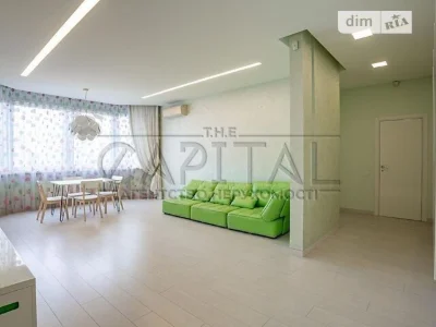 Sale of a 5-room apartment of 206 sq. m. on Mykilsko-Slobidska Street 1