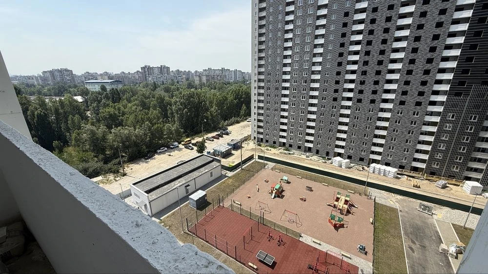 Apartment for sale in the Desniansky residential complex, Kyiv (under the program yes)