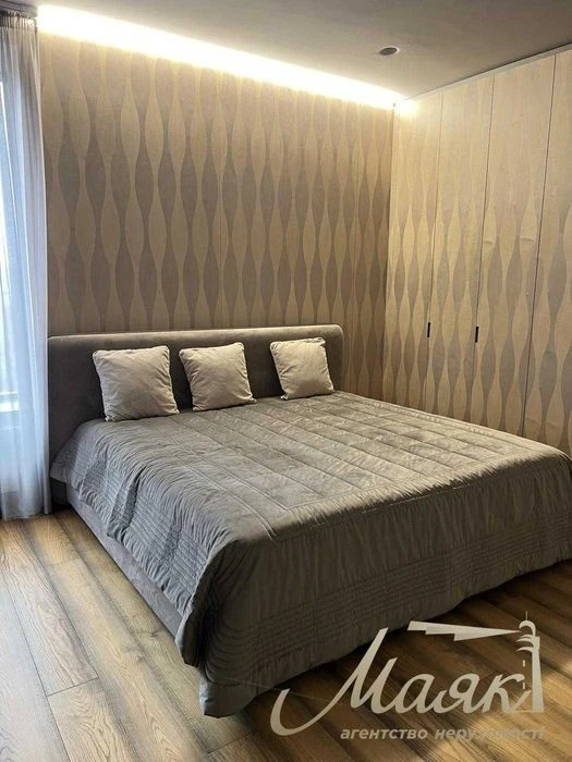 From the Owner, sale of a new apartment in the Center, SkyLine Resi residential complex