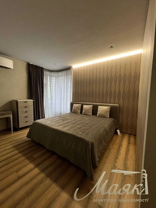 From the Owner, sale of a new apartment in the Center, SkyLine Resi residential complex