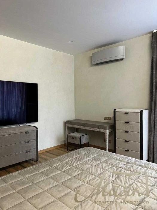 From the Owner, sale of a new apartment in the Center, SkyLine Resi residential complex