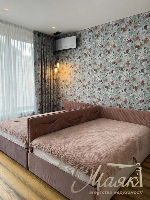 From the Owner, sale of a new apartment in the Center, SkyLine Resi residential complex