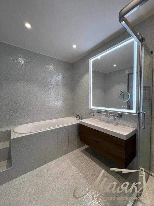 From the Owner, sale of a new apartment in the Center, SkyLine Resi residential complex