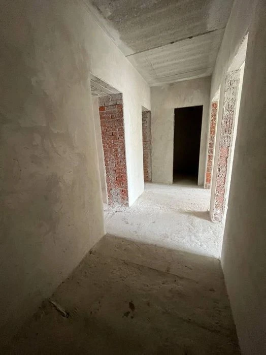 Продам двокімнатну квартиру на Каскаді