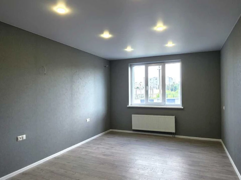 Apartment. Kharkiv, Peremohy Avenue.