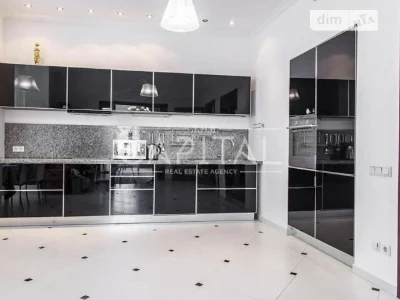 Sale of 4-room apartment 144 sq. m on Knyaziv Ostrozkih St. 46/2