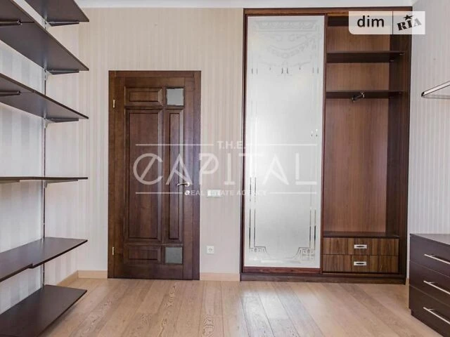Sale of 4-room apartment 144 sq. m on Knyaziv Ostrozkih St. 46/2
