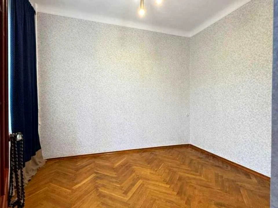 Apartment. Kharkiv, Bayrona Avenue.