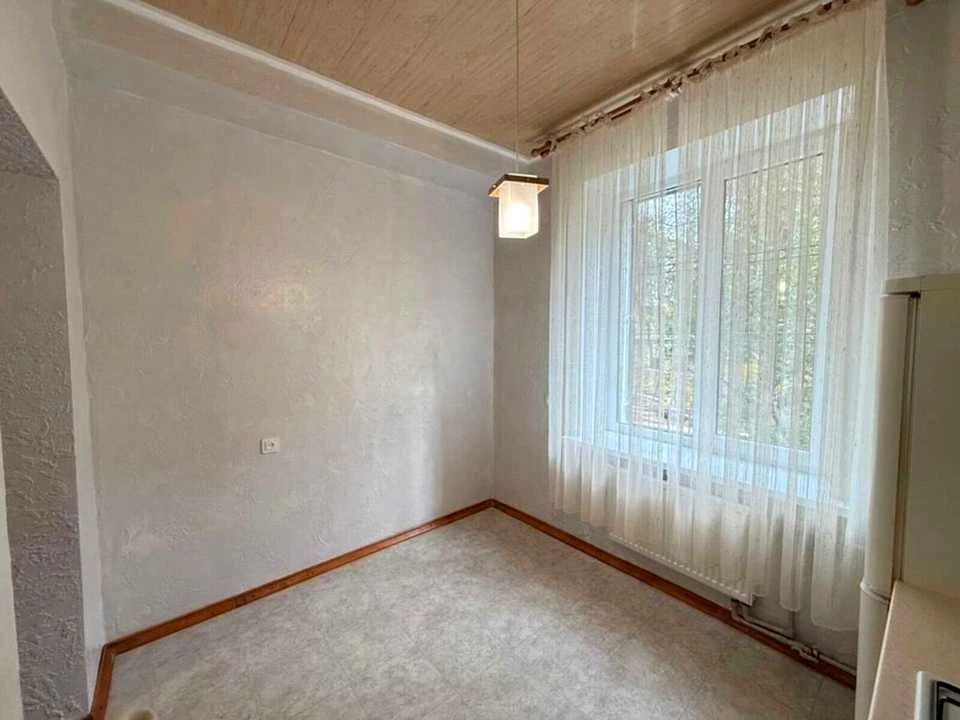 Apartment. Kharkiv, Bayrona Avenue.