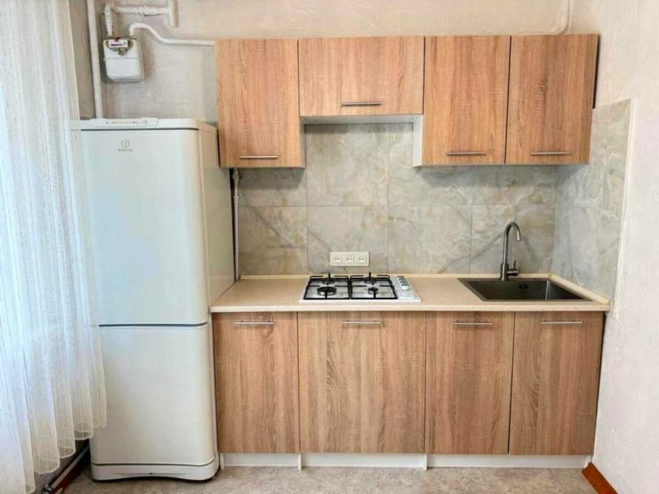 Apartment. Kharkiv, Bayrona Avenue.
