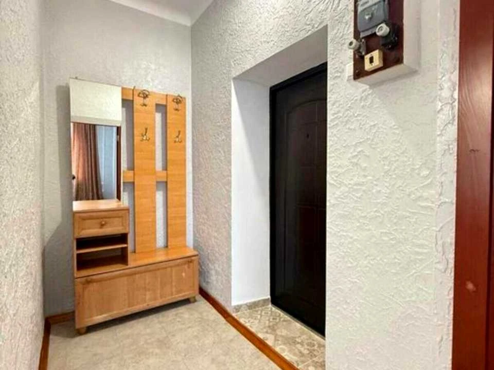 Apartment. Kharkiv, Bayrona Avenue.