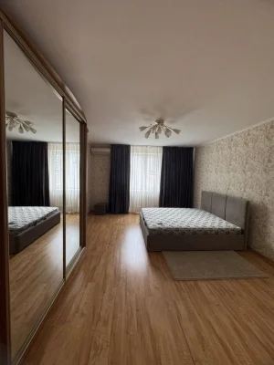Продам 3х ком квартиру Приморском районе пер.Светлый