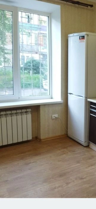 For sale 2-room apartment in KhTZ. St. Biblika