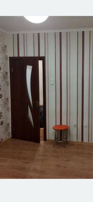 For sale 2-room apartment in KhTZ. St. Biblika