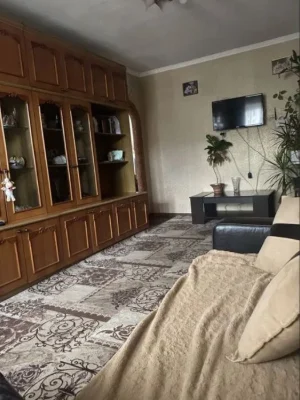 I will sell a 3-room apartment, str. Novoorlovskaya 22 (district of Ivan Maz. Ave