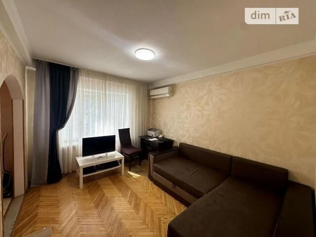 Продаж 2к квартири 43 кв. м на просп. Голосіївський 122 • ID