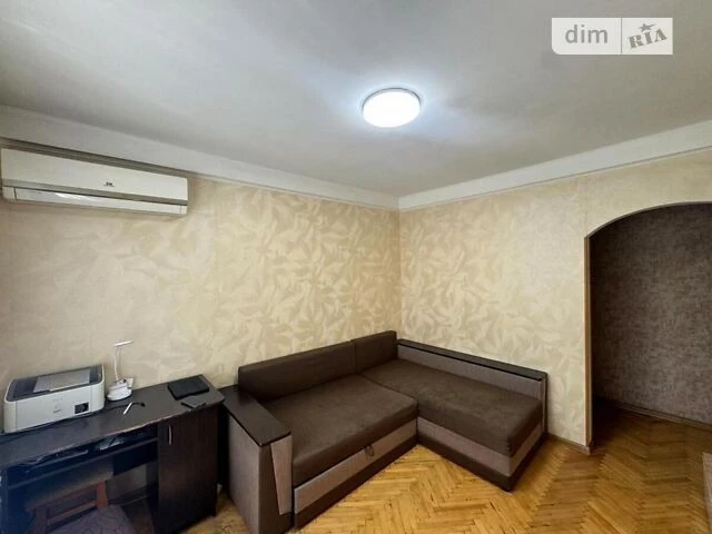 Продаж 2к квартири 43 кв. м на просп. Голосіївський 122 • ID