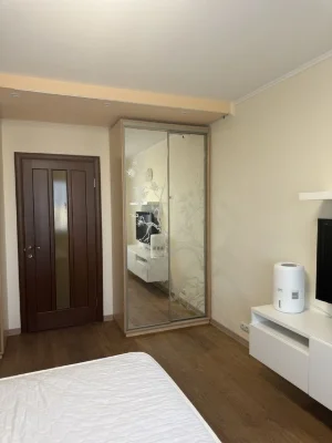 I will sell an ideal 2-room apartment on Sholom Aleichem 17 B street with a