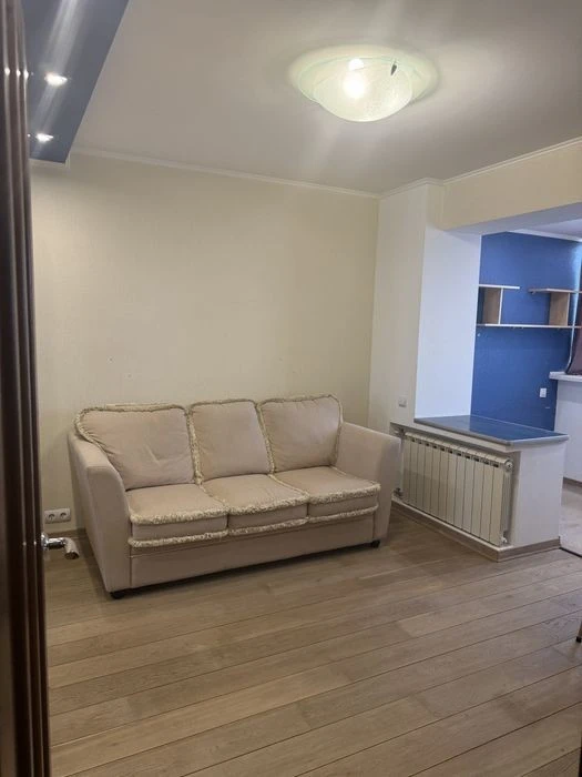 I will sell an ideal 2-room apartment on Sholom Aleichem 17 B street with a