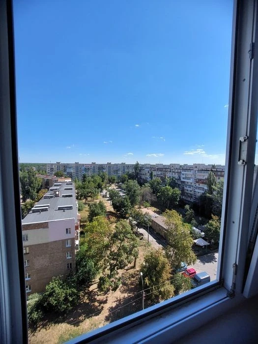 I will sell an ideal 2-room apartment on Sholom Aleichem 17 B street with a