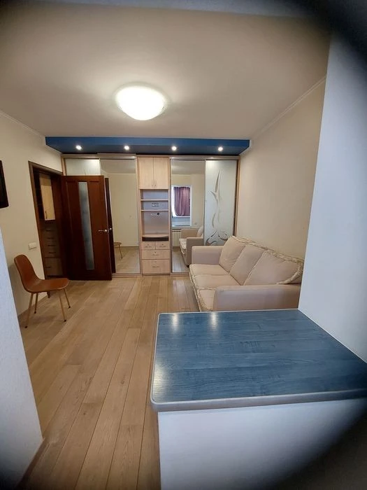 I will sell an ideal 2-room apartment on Sholom Aleichem 17 B street with a