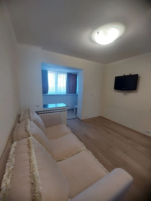 I will sell an ideal 2-room apartment on Sholom Aleichem 17 B street with a