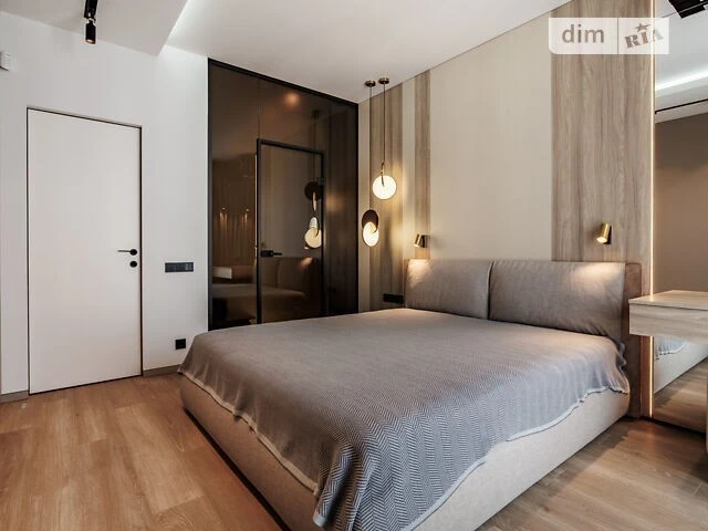 Sale of 2-room apartment 61 sq. m. on Mykhaylo Maksymovycha st. 26G