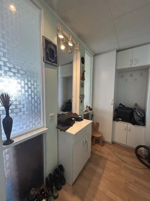 We are looking for caring owners for the apartment