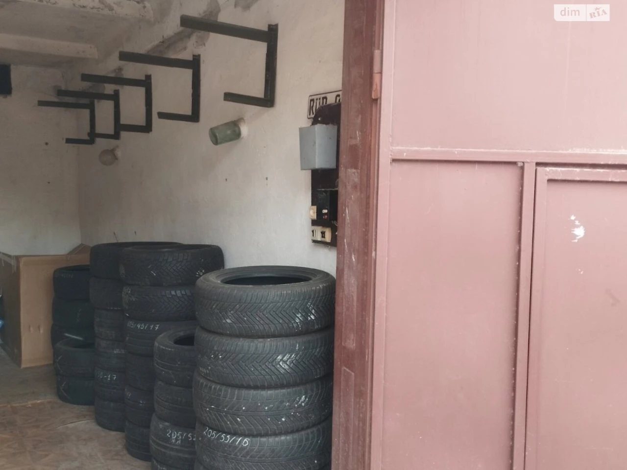 Продаж Місце в гаражному кооперативі Виставка