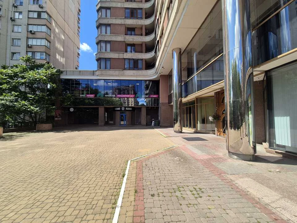 Apartment. Kyiv, Zhylyanska Street.