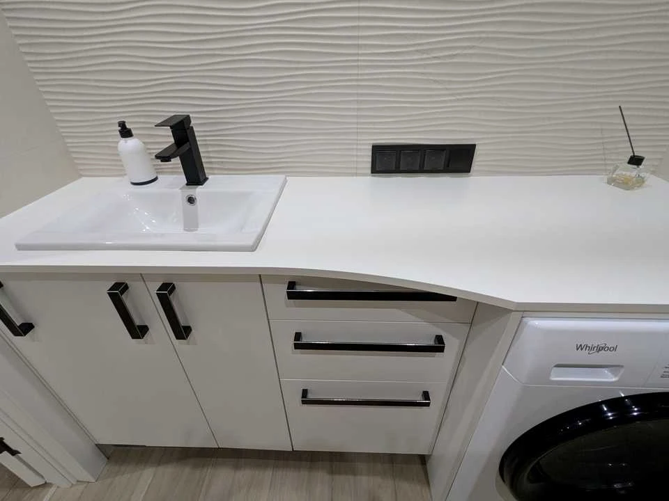 Apartment. Kharkiv, Myru St.