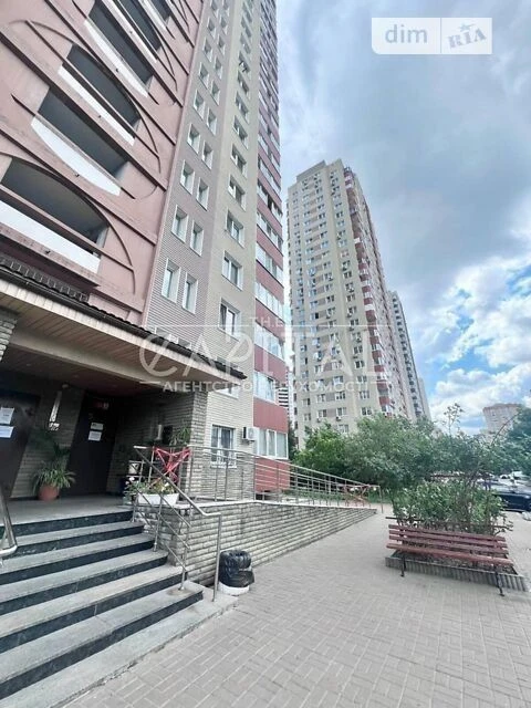 Продажа 3к квартиры 70 кв. м по ул. Ахматовой Анны 24 • ID 3
