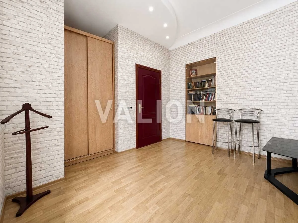 For sale 2-room apartment 42 m², Obolonskaya street, 39
