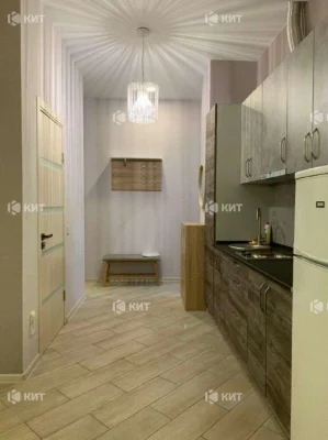 3 rooms, 45 sq. m. Center (Korolenko 25, Nikolsky Shopping Center, Constitution Square)
