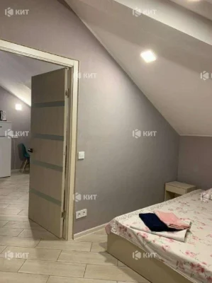 3 rooms, 45 sq. m. Center (Korolenko 25, Nikolsky Shopping Center, Constitution Square)