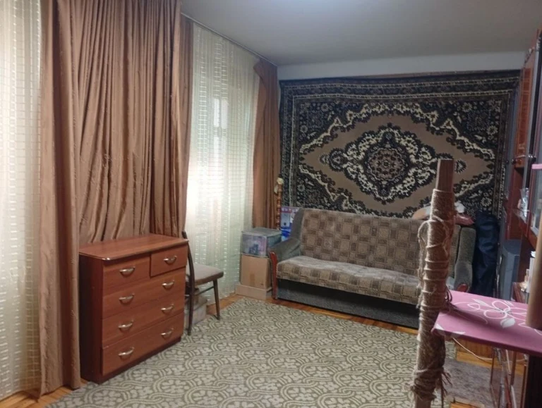 Продаётся 2 ком квартира Правый берег
