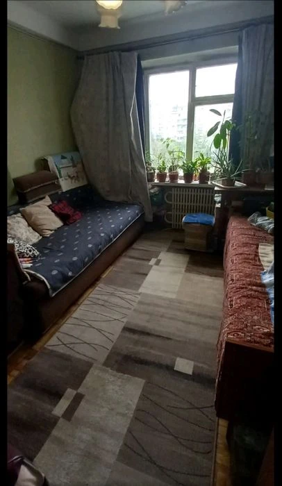 Продаётся 2 ком квартира Правый берег