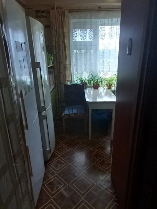 Продаётся 2 ком квартира Правый берег