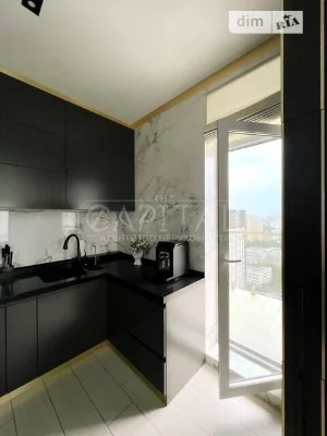 Sale of 3-room apartment 105 sq. m on Knyazya Romana Mstislavich street