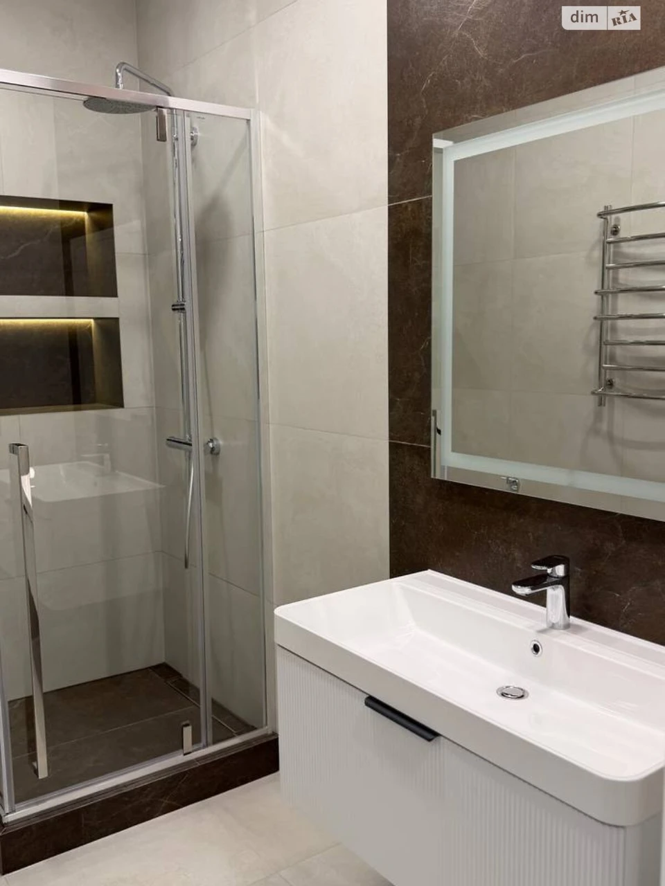 Long-Term Rental Apartment Near Mlyn